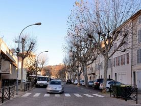 Boulevard national (Apt - Vaucluse) - Agrandir l'image, .JPG 261,9 Ko (fenêtre modale)